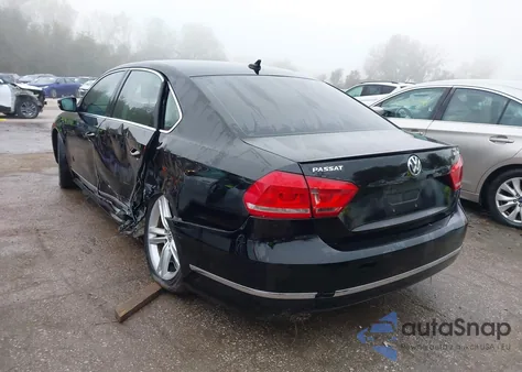 2015 Volkswagen Passat 2.0L Tdi Sel Premium from USA, damaged, VIN 1VWCV7A35FC022497